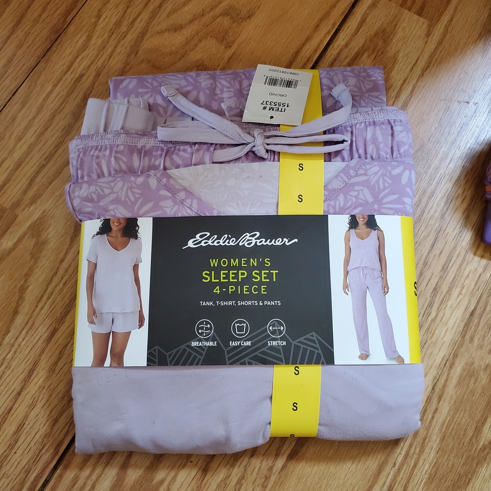 Eddie Bauer Lavendar Purple 4 piece womens size SmPajama Set Intimates Sleepwear